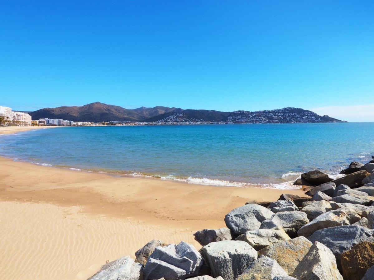 Apartment Platja De Roses-9 By Interhome Экстерьер фото
